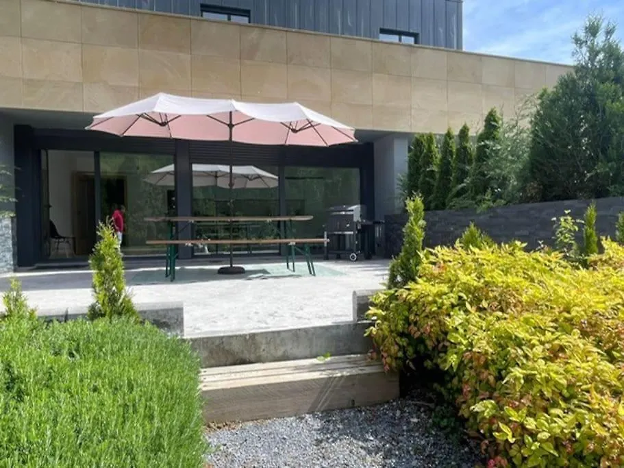 Holiday home Beautiful Townhouse 20Km From Bilbao Villa Llodio